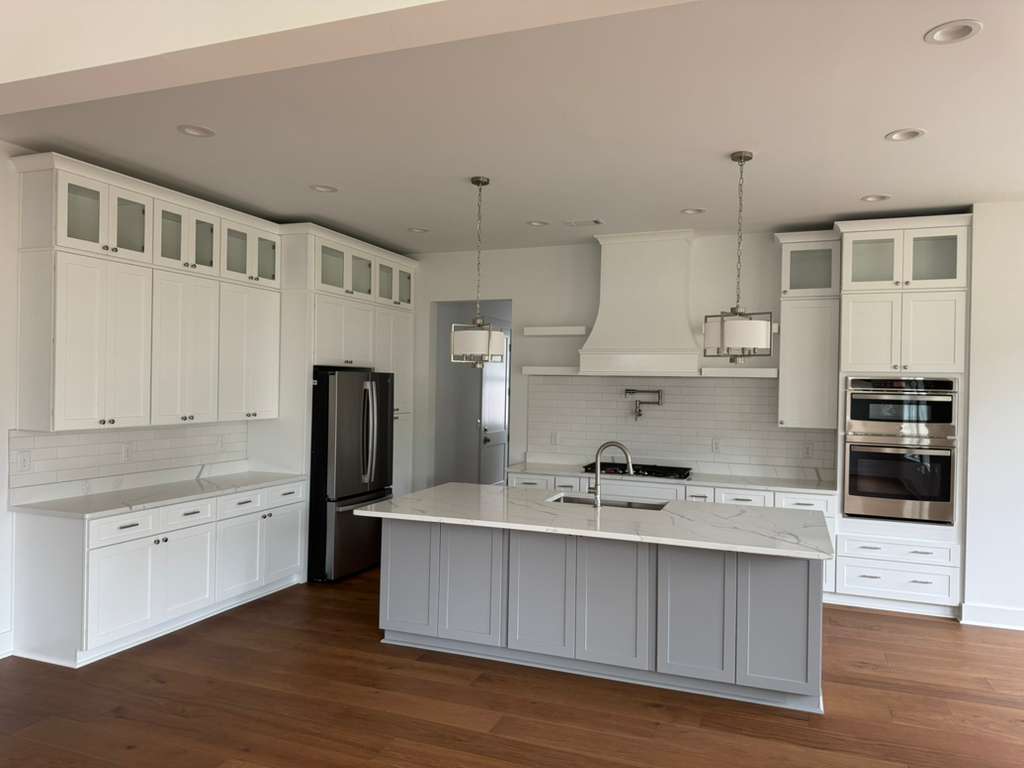Modern Kitchen Cabinets With White and Light Grey